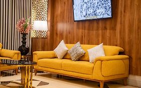 فندق إعمار جراند